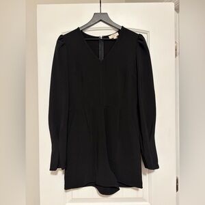 NWOT entro Black V-Neck Long Sleeve Romper